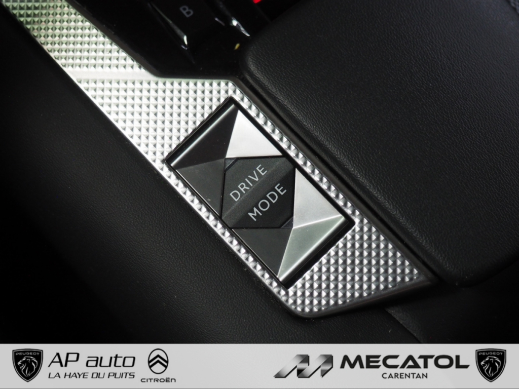 Ds DS 4 (2) E-TENSE 225 CROSS RIVOLI AUTO