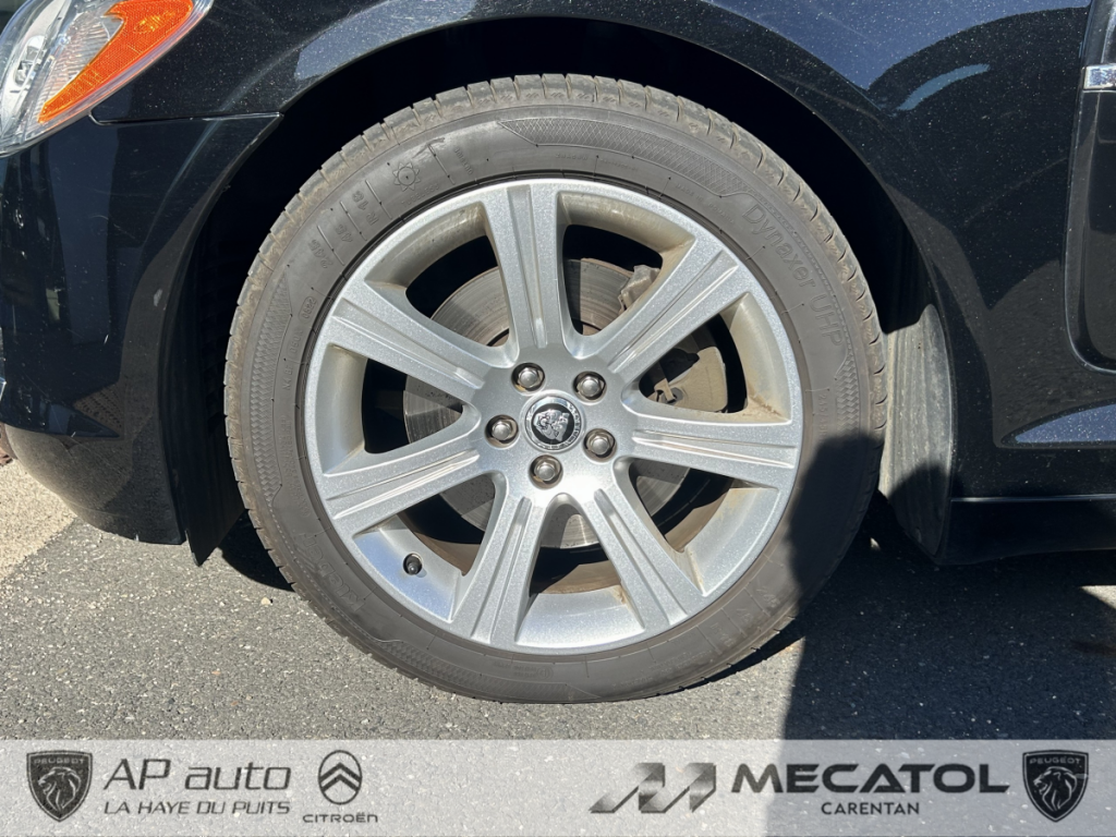 Jaguar XF V6 3.0D LUXE PREMIUM
