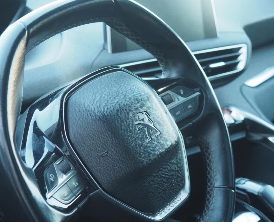 Peugeot 3008 1.6 BlueHDi 120 S&S EAT6 Allure Business