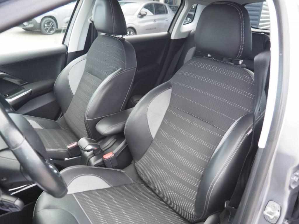 Peugeot 2008 Puretech 130 S&S €6.c ALLURE