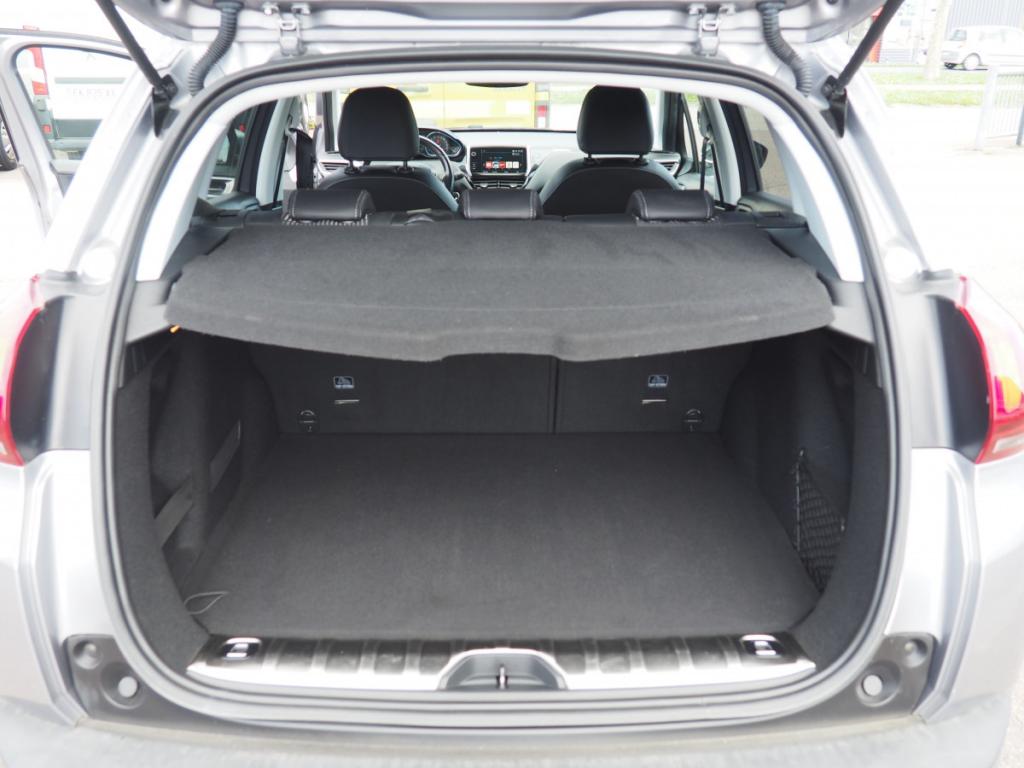 Peugeot 2008 Puretech 130 S&S €6.c ALLURE