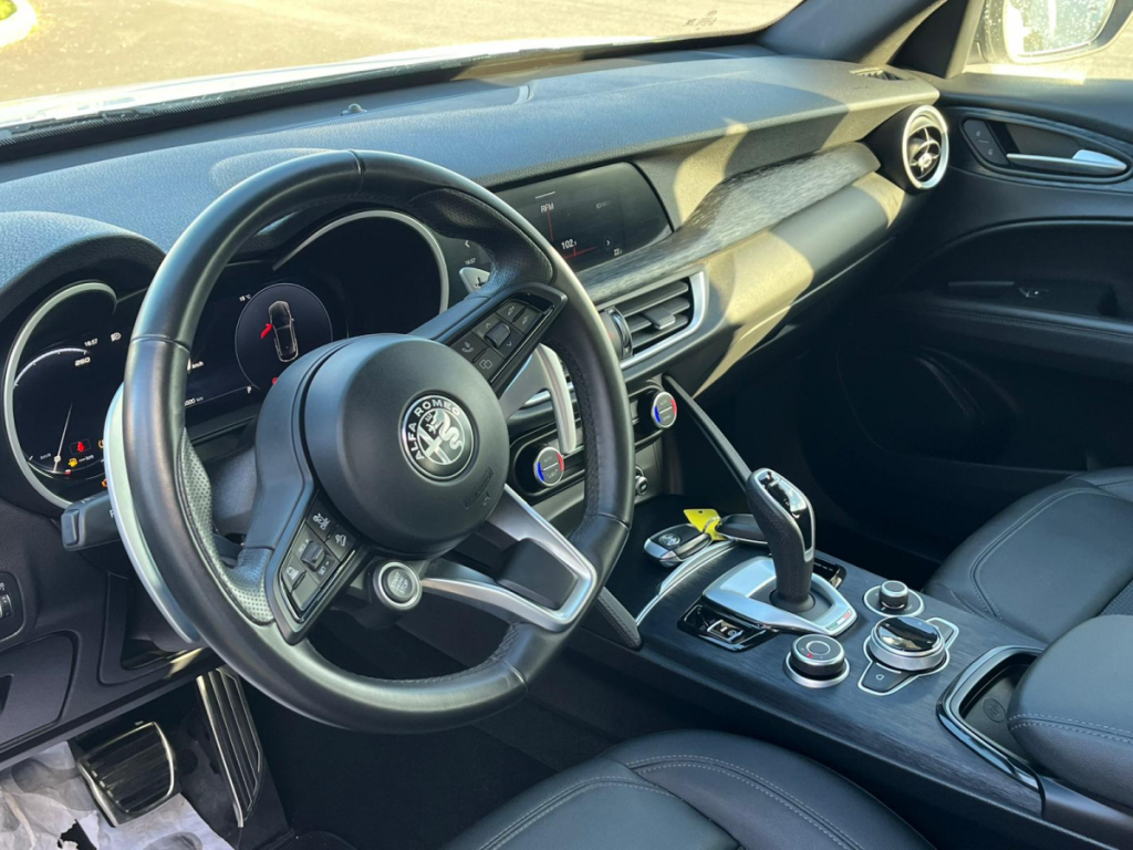 Alfa Romeo Stelvio 2.1 TD 160 AT8 Sprint 5 portes  (janv. 2023) (co2 153)