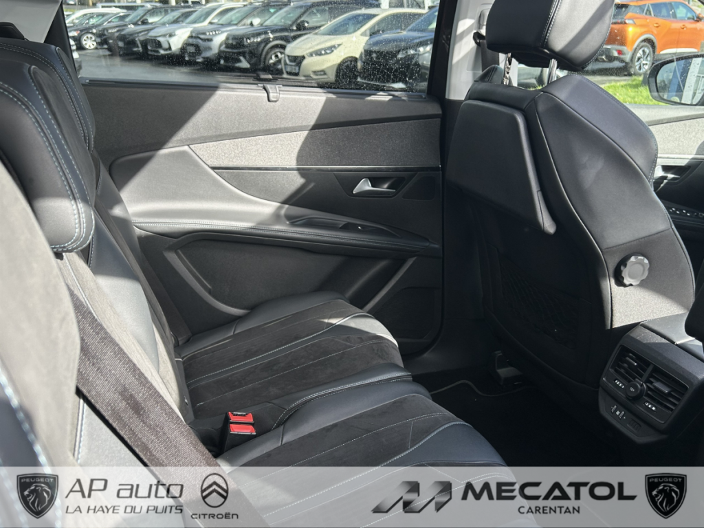 Peugeot 5008 (2) BlueHDi 130 S&S EAT8 CROSSWAY