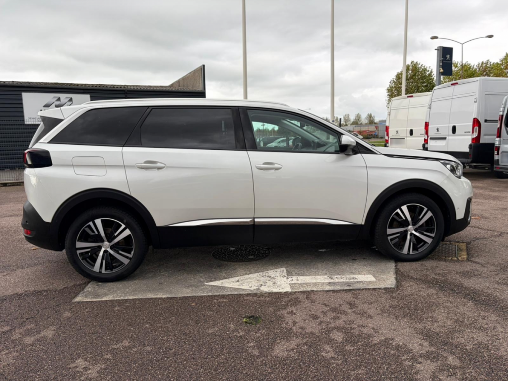 Peugeot 5008 (2) BlueHDi 130 S&S ALLURE