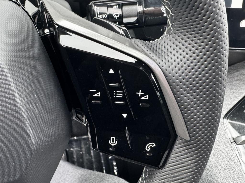 Peugeot 3008 (3) 1.2 HYBRID 145 E-DCS6 GT