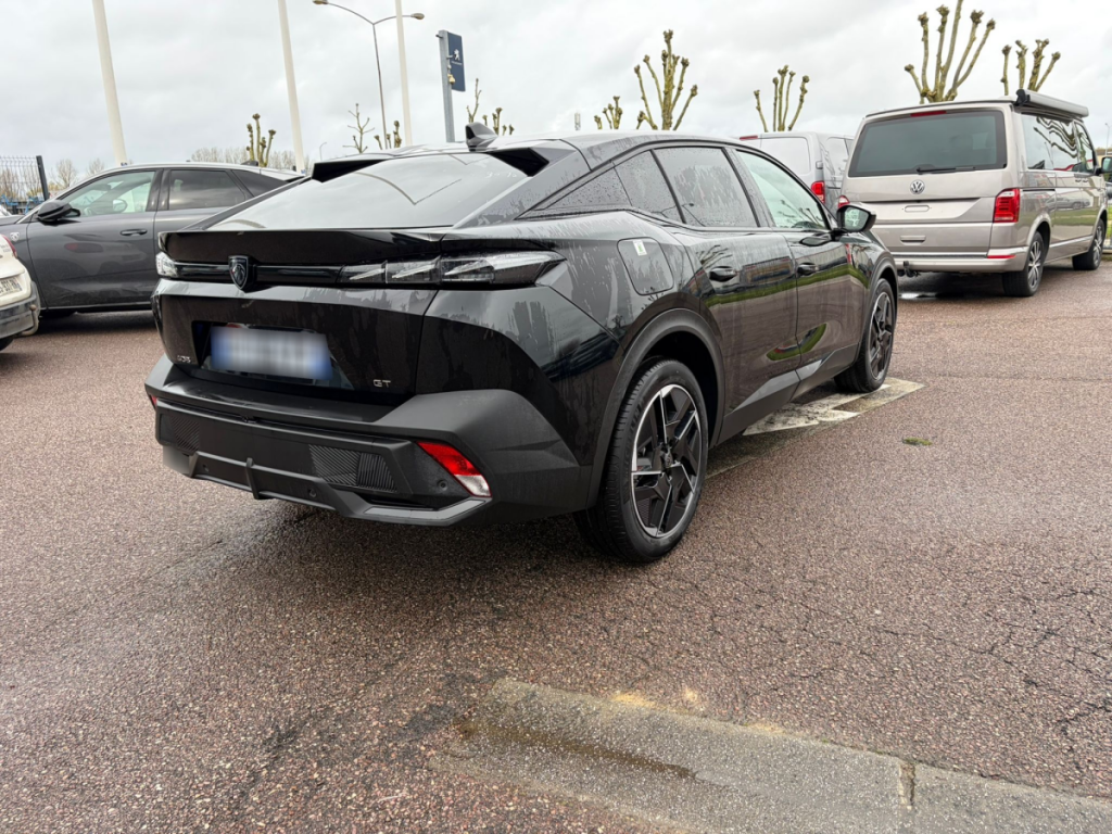 Peugeot 408 Hybrid 145 e-DCS6 GT