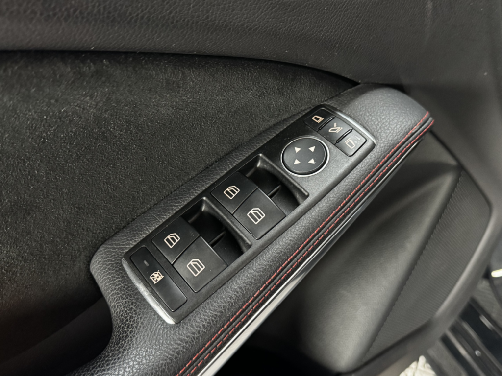 Mercedes Classe A Berline (3) Mercedes-AMG A 45 4MATIC