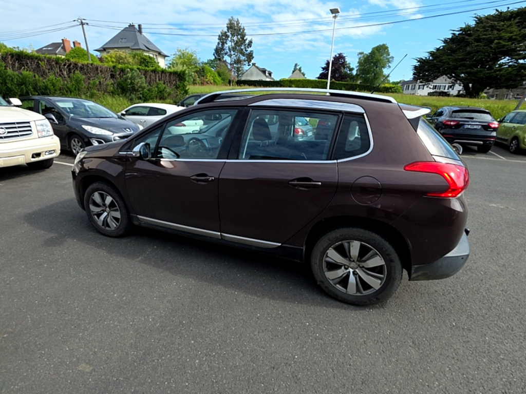 Peugeot 2008 1.6 E-HDi 92 Allure Uniquement pour les professionnels de l'automobile