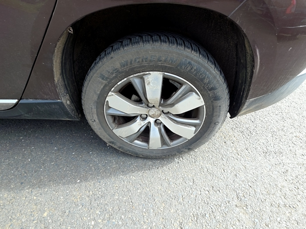 Peugeot 2008 1.6 E-HDi 92 Allure Uniquement pour les professionnels de l'automobile