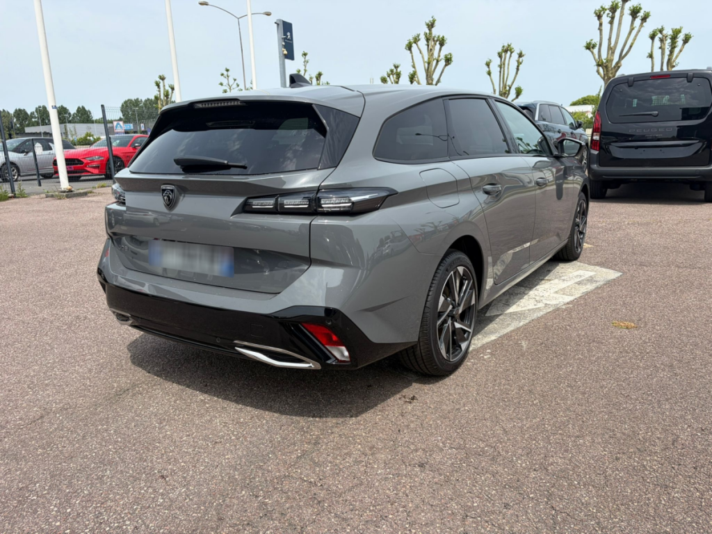 Peugeot 308 SW (3) Hybrid 145 e-DCS6 ALLURE