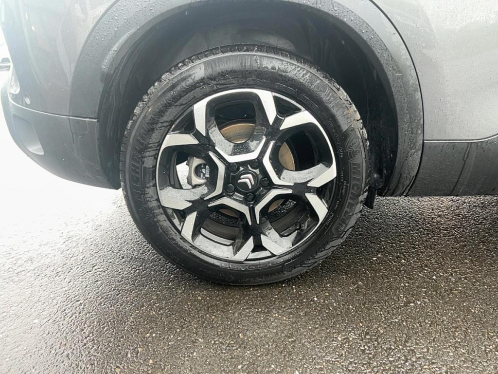 Citroën C5 Aircross (2) Hybride 145ch auto MAX (AM10)  5 portes  (juil. 2025) (co2 122)