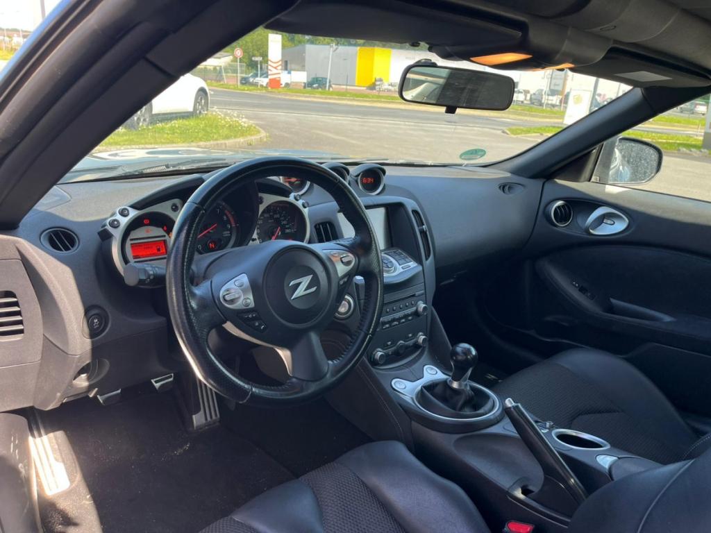 Nissan 370Z 3.7 V6 328 Pack (NEW)  2 portes Cabriolet (janv. 2012) (co2 254)