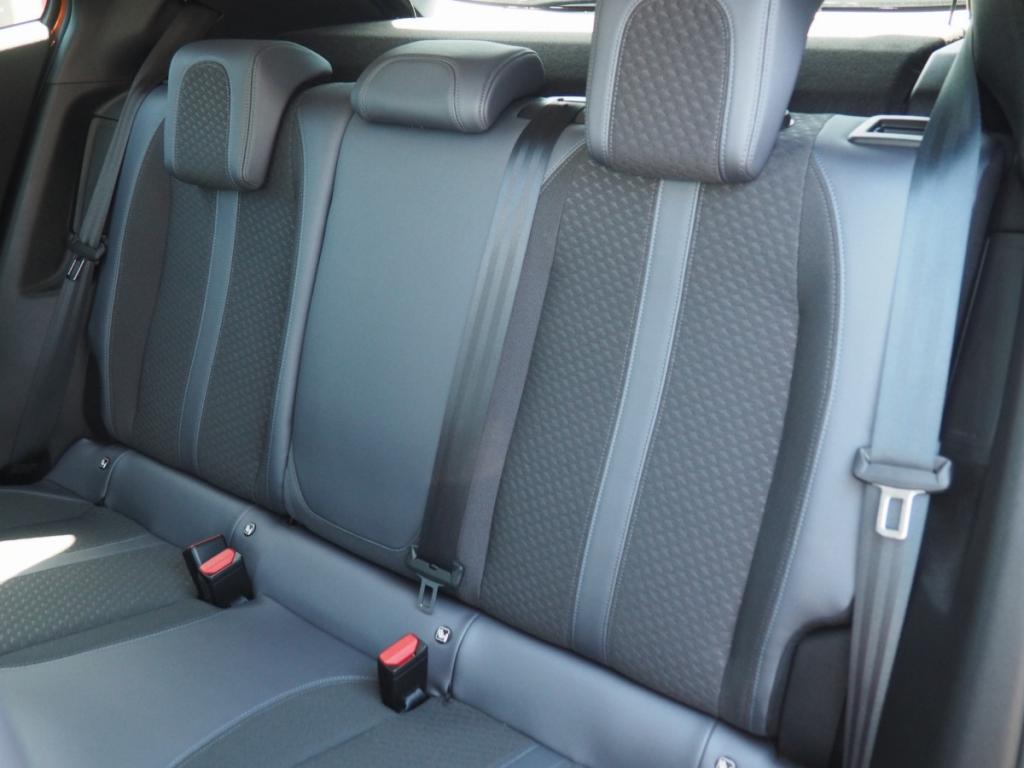 Peugeot 2008 Puretech 110 S&S ALLURE
