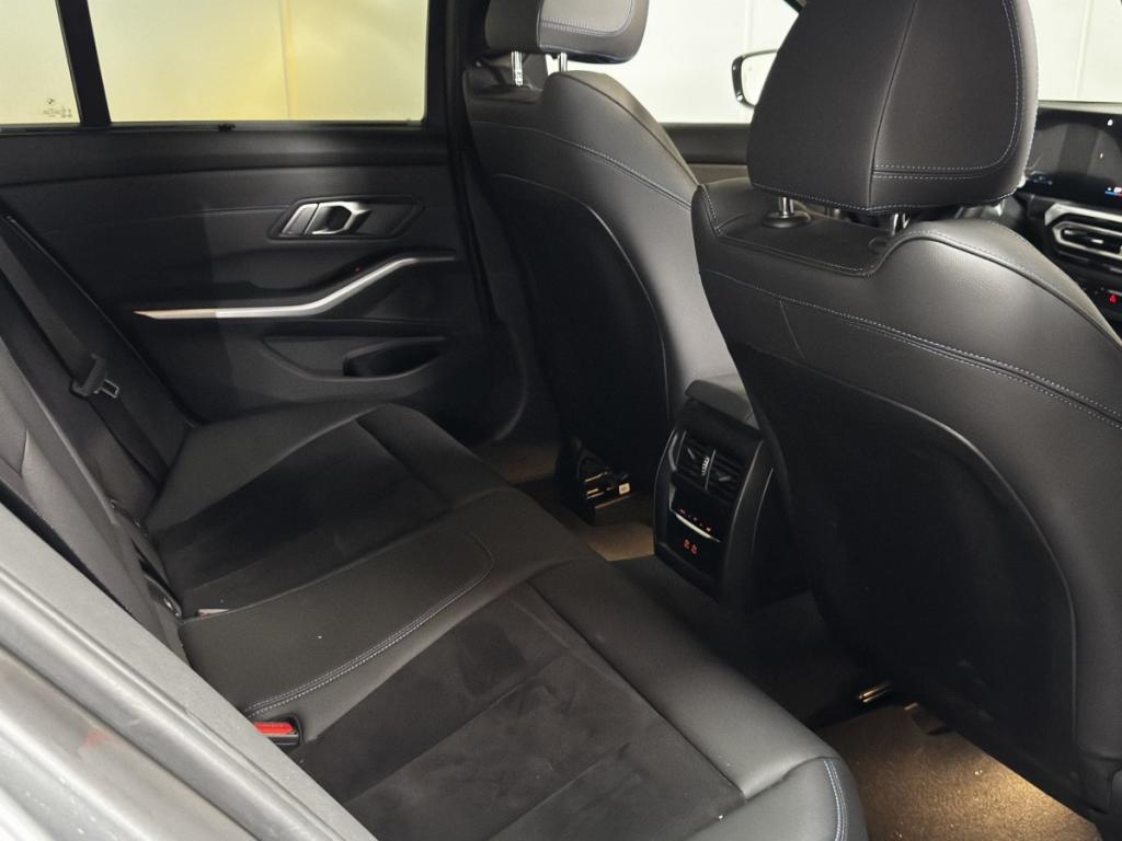 Bmw Série 3 Touring (7) 330e 292ch M Sport BVA8 Hybride