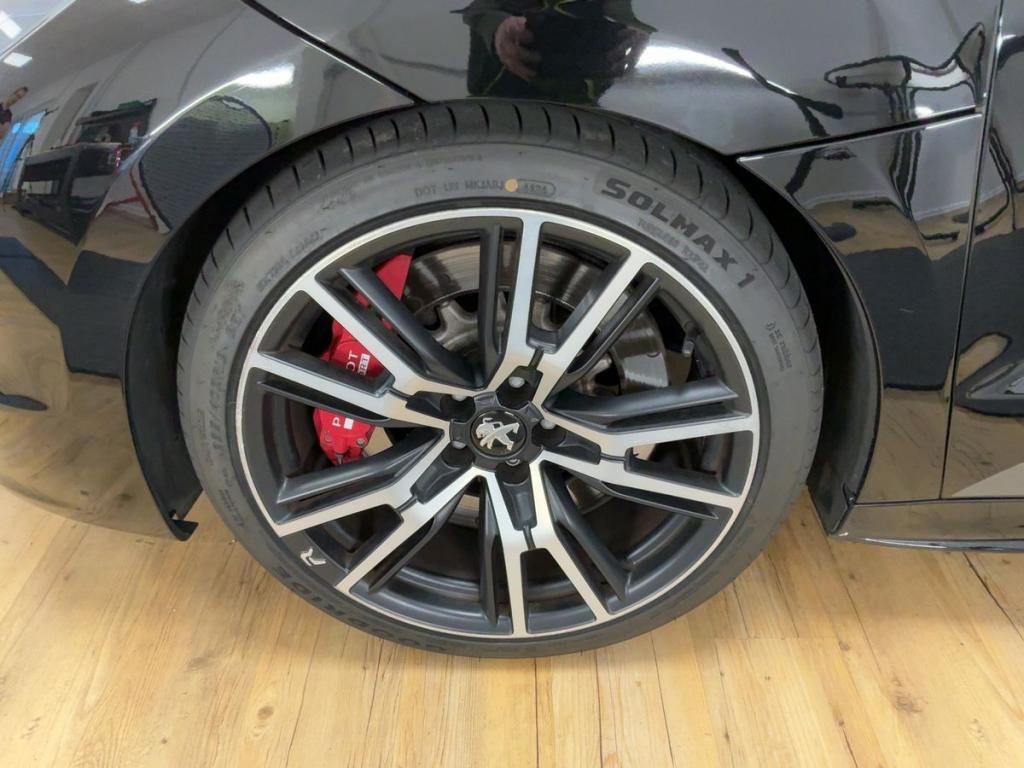 Peugeot RCZ 1.6 270 THP R