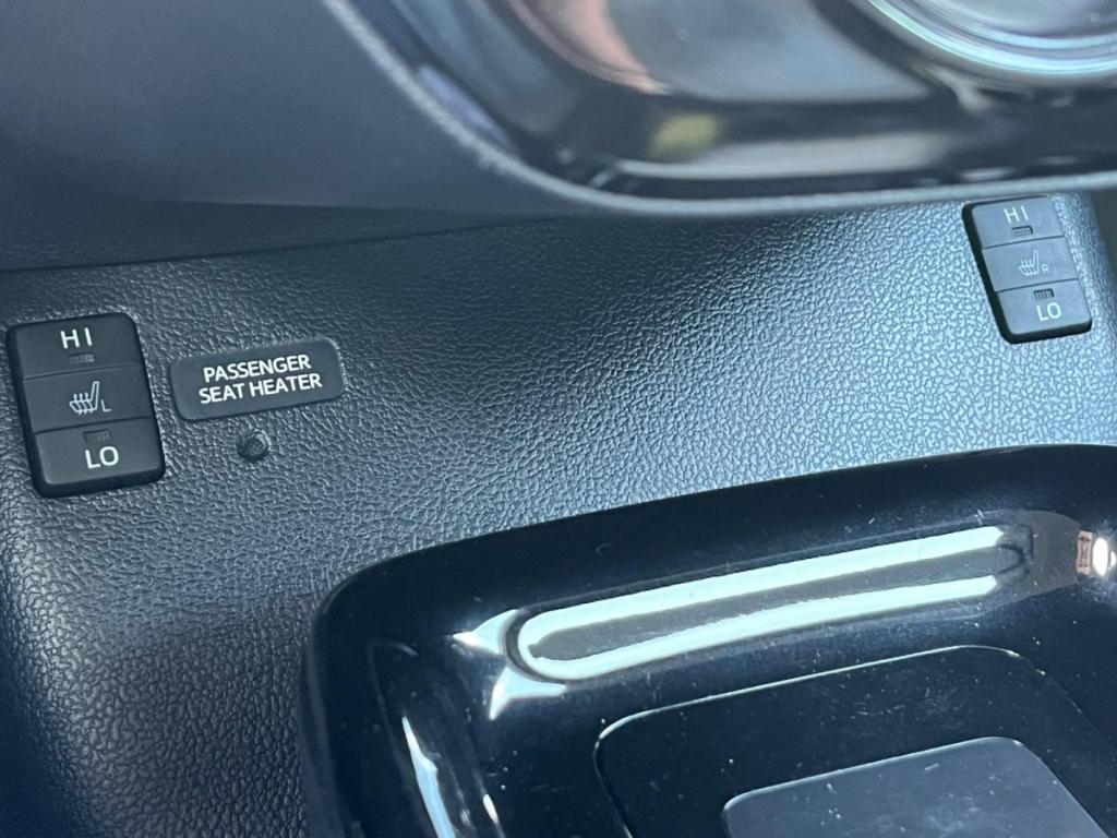 Toyota Prius (4) Lounge