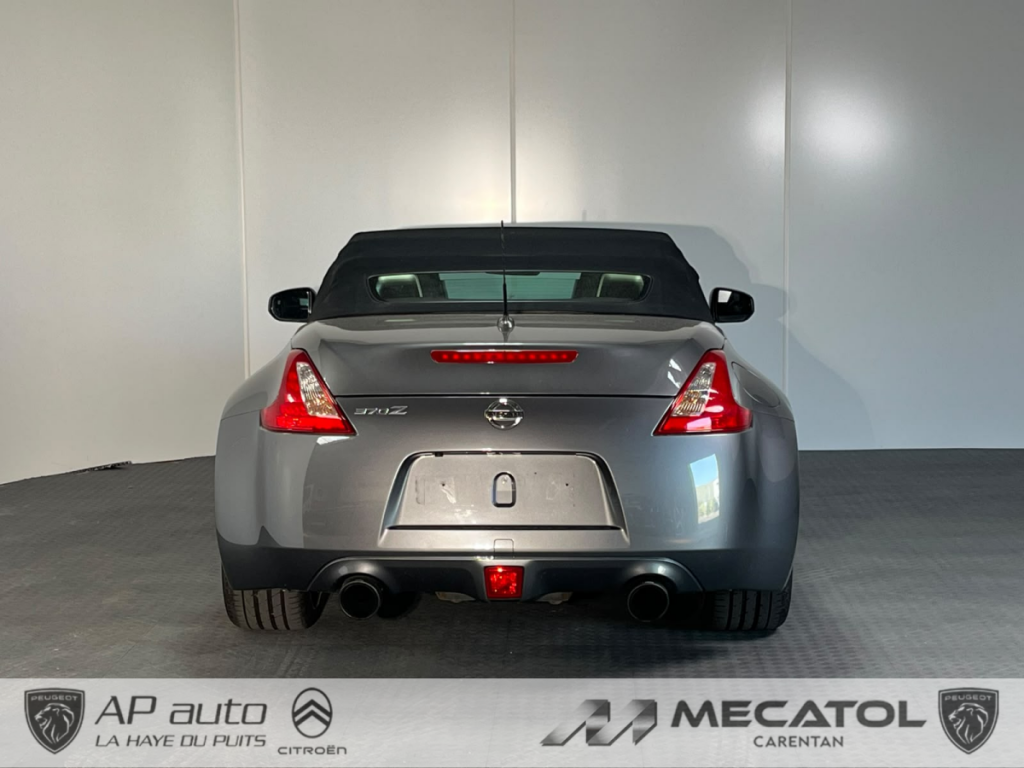 Nissan 370Z 3.7 V6 328 Pack