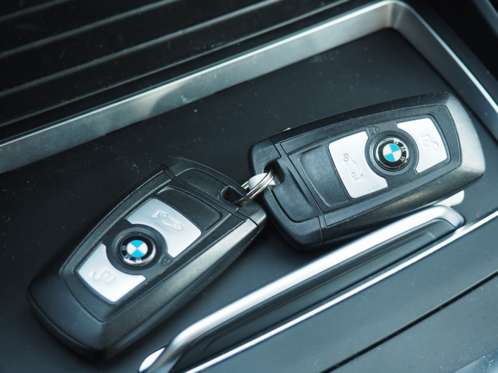 Bmw Série 1 (2) 118d Business Design (F20 LCI)  5 portes  (janv. 2018) (co2 109)